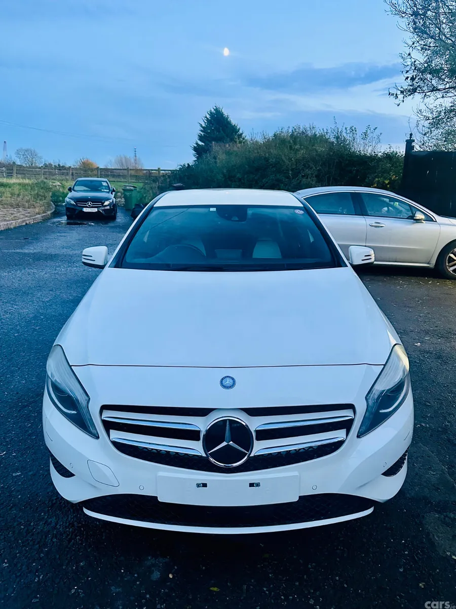 Mercedes-Benz A-Class Hatchback, Petrol, 2014, White