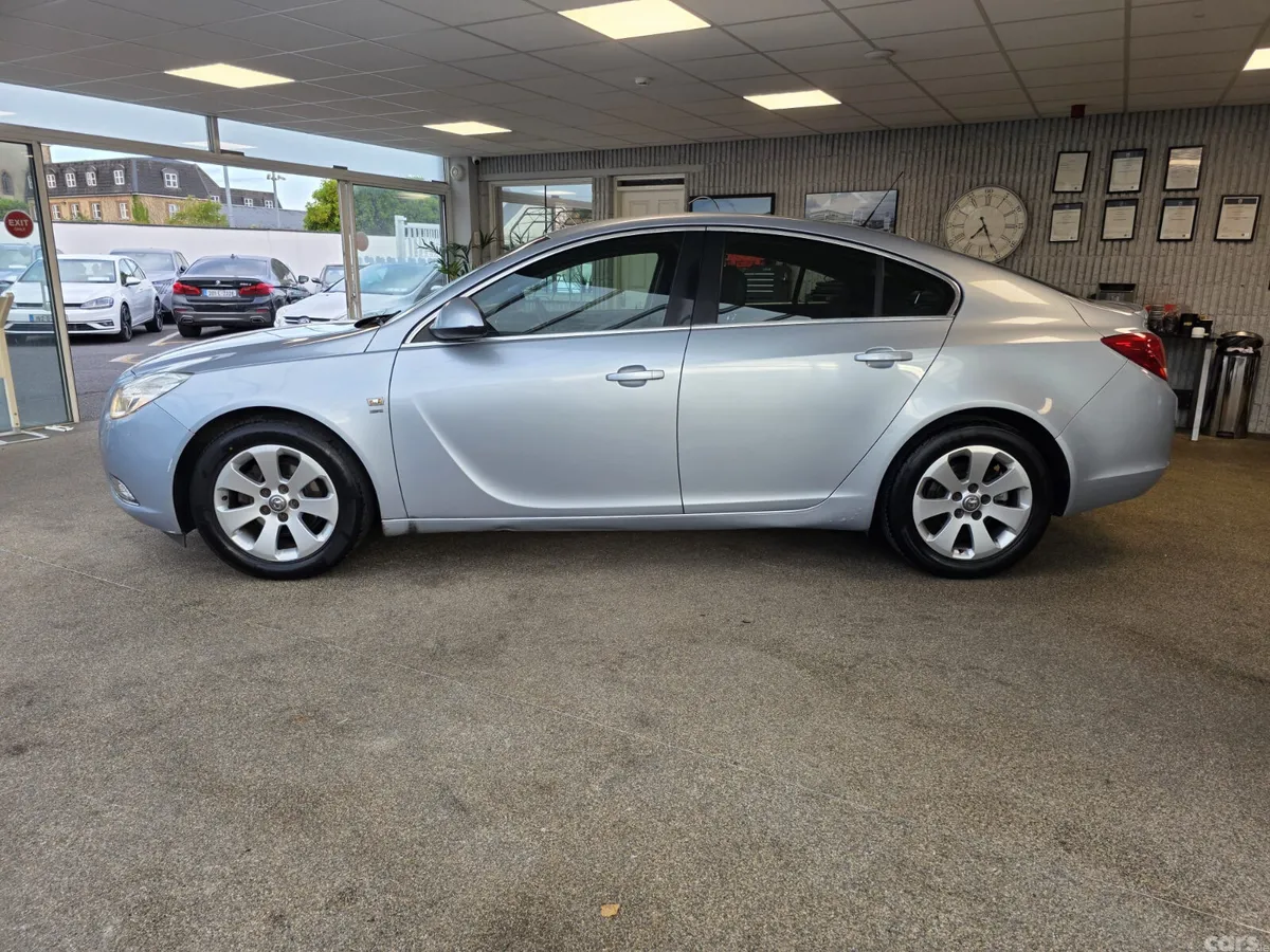 Vauxhall Insignia Hatchback, Diesel, 2013, Silver