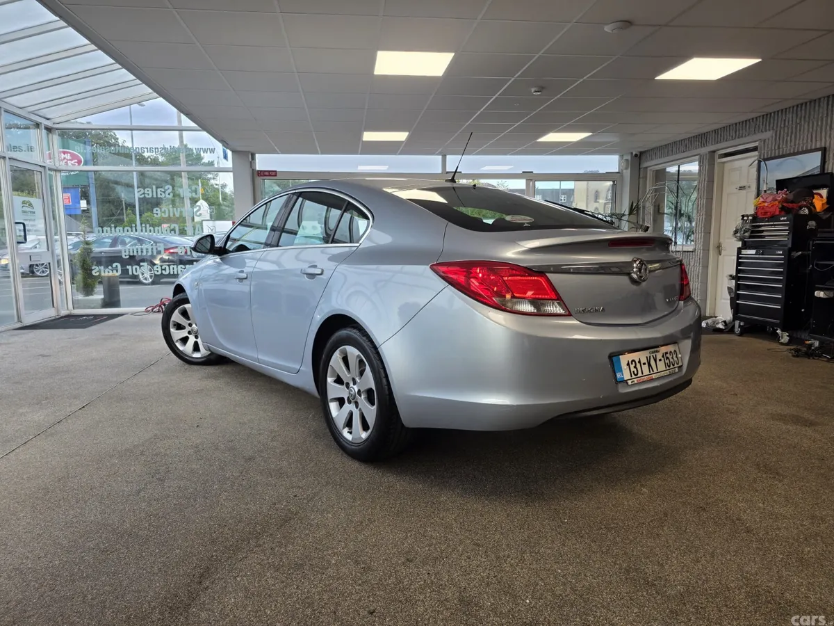 Vauxhall Insignia Hatchback, Diesel, 2013, Silver