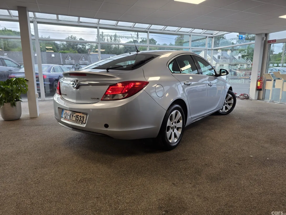 Vauxhall Insignia Hatchback, Diesel, 2013, Silver