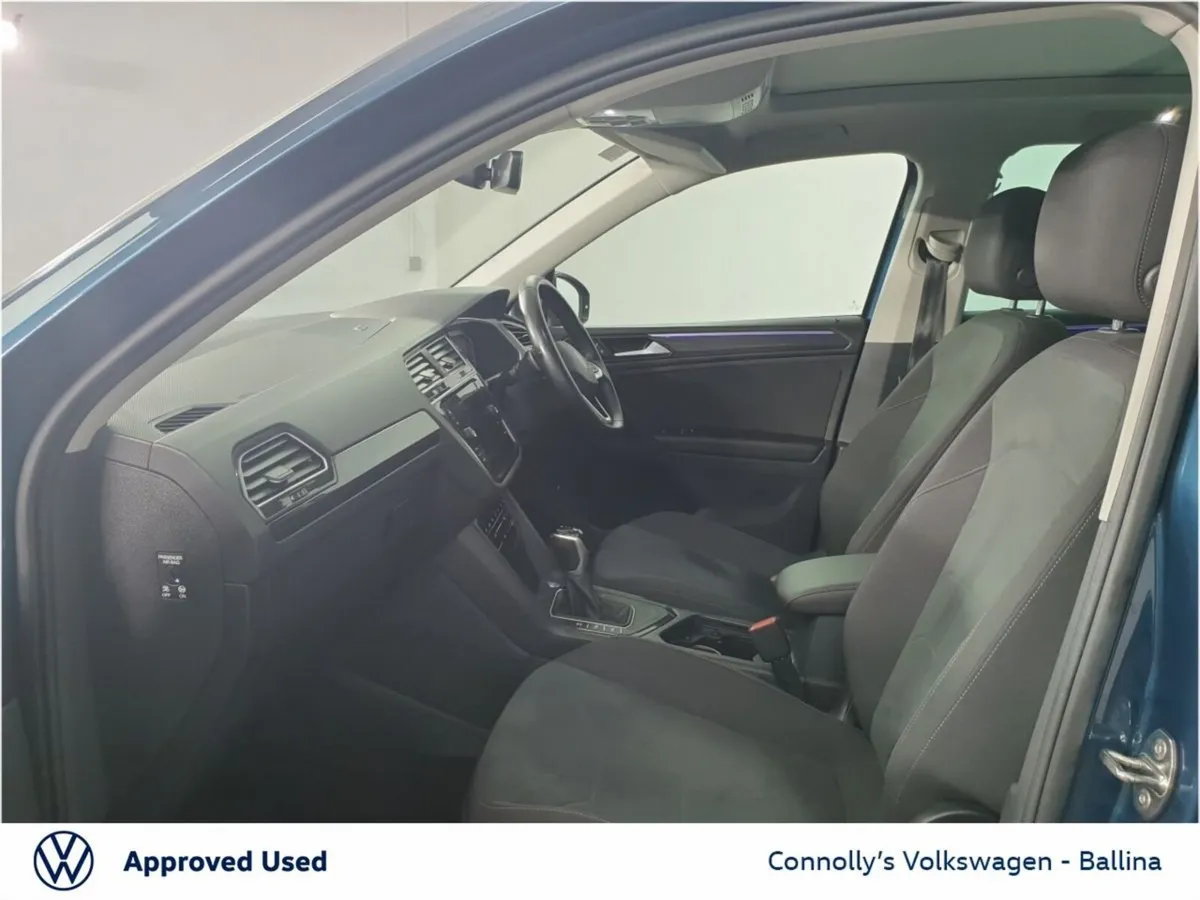 Volkswagen Tiguan SUV, Petrol, 2021, Blue