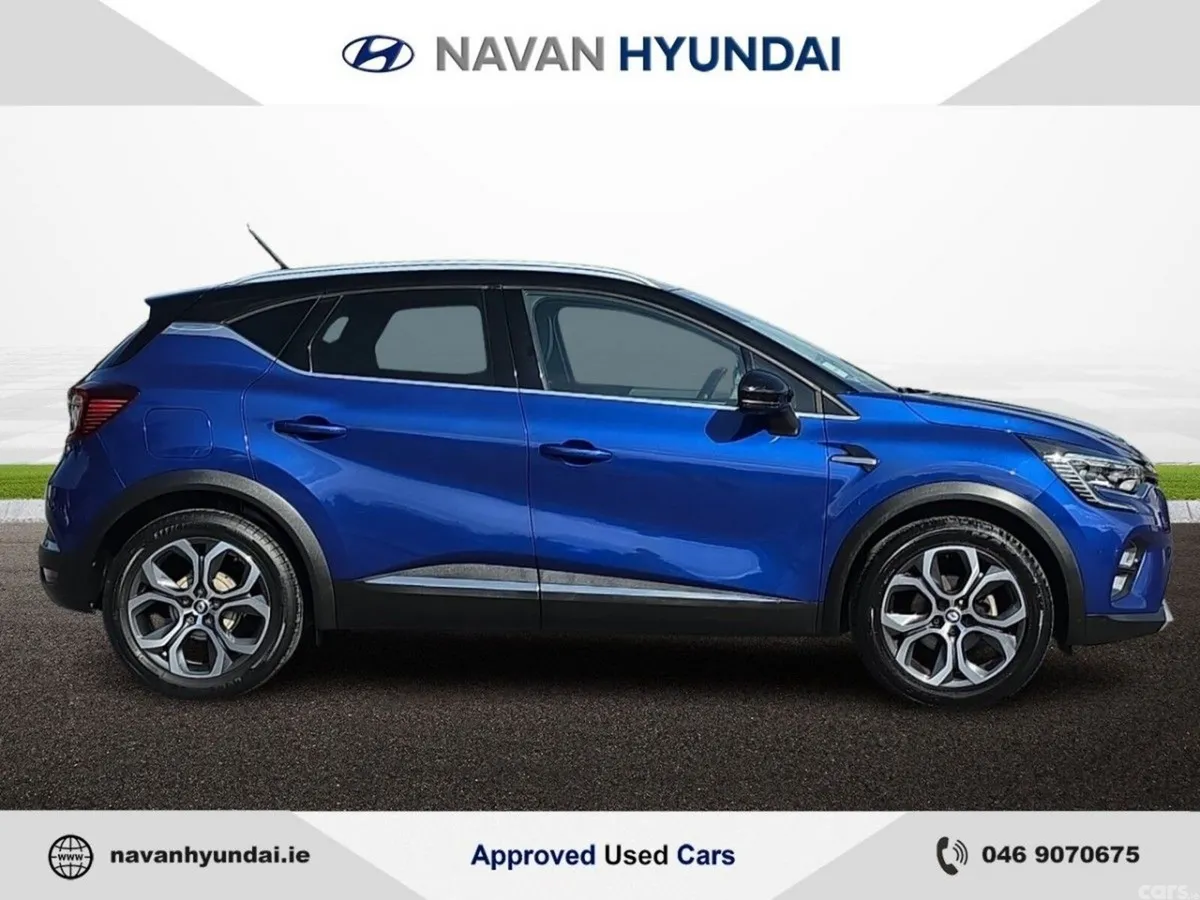 Renault Captur Hatchback, Petrol, 2022, Blue