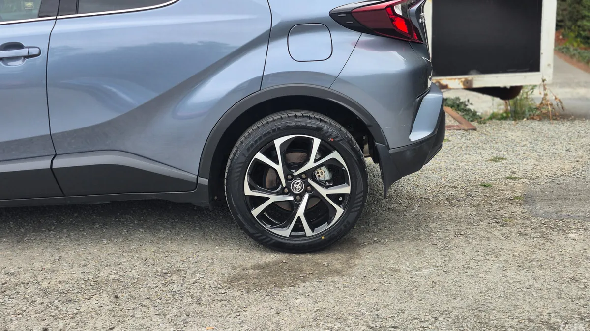 Toyota C-HR Hatchback, Petrol, 2023, Grey