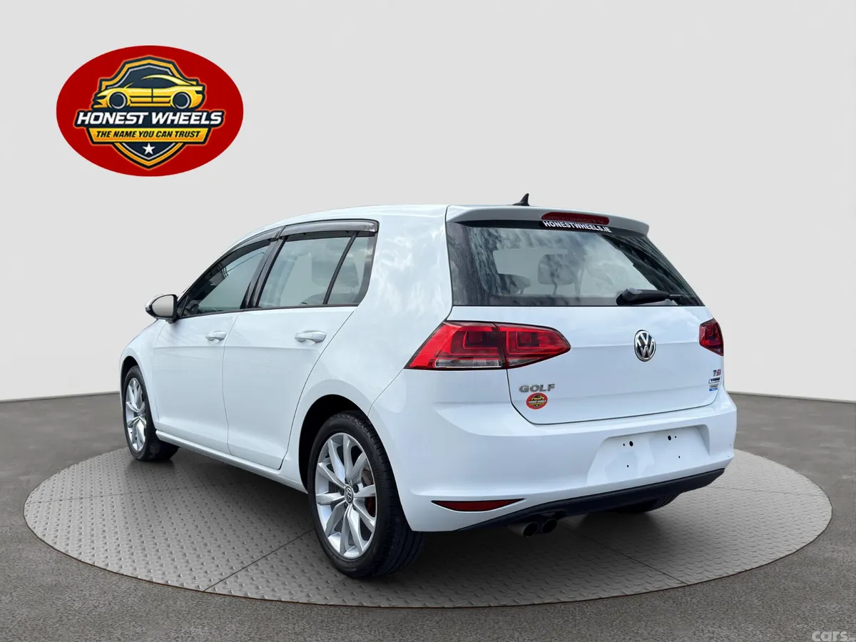 Volkswagen Golf Hatchback, Petrol, 2016, White