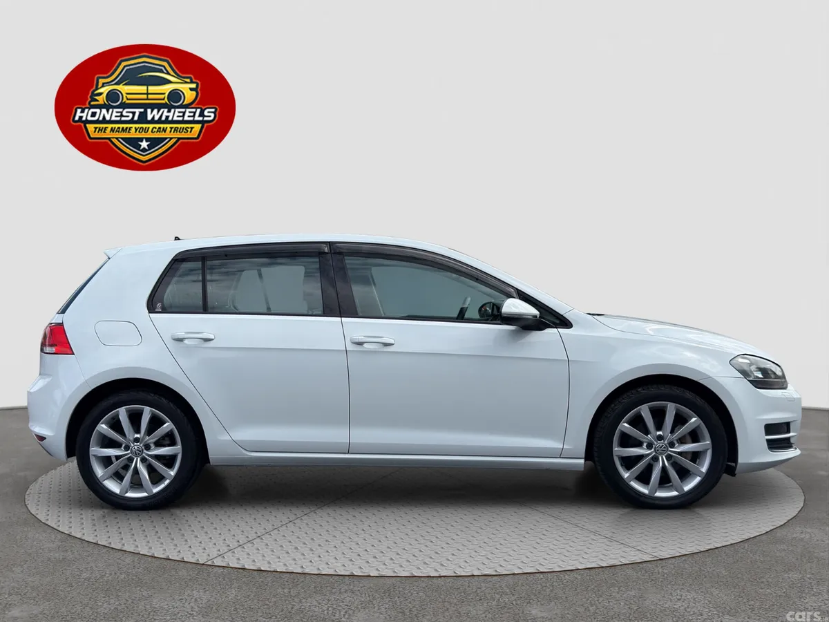 Volkswagen Golf Hatchback, Petrol, 2016, White
