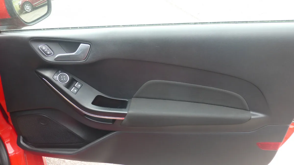 Ford Fiesta Hatchback, Petrol, 2018, Red