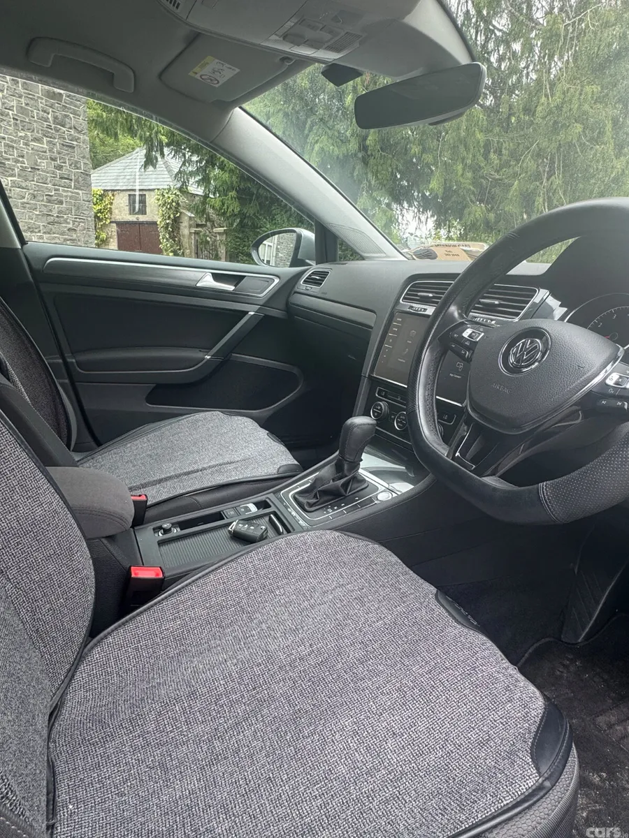 Volkswagen Golf Hatchback, Petrol, 2018, Silver