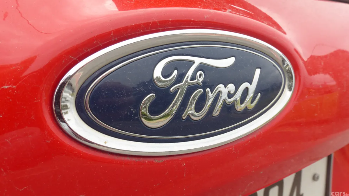 Ford Fiesta Hatchback, Petrol, 2018, Red