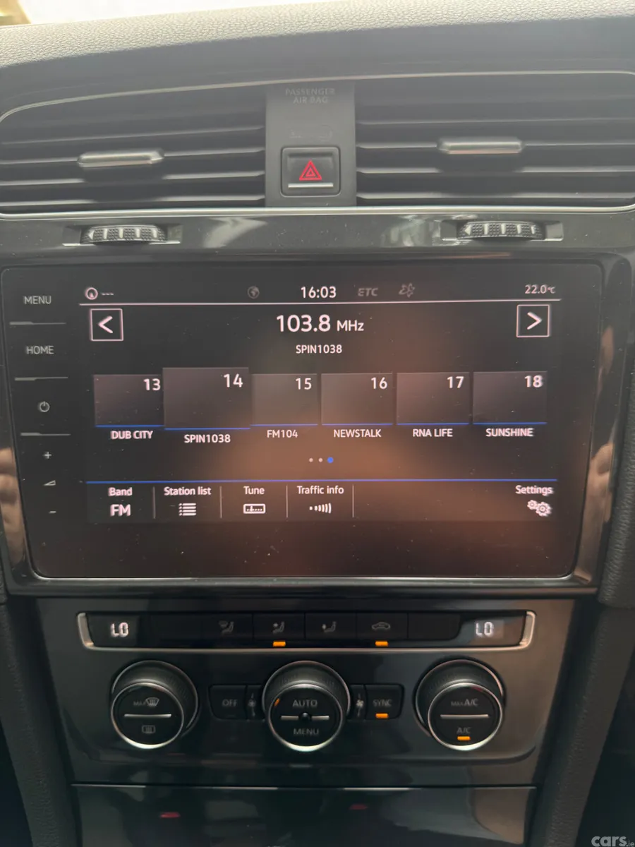 Volkswagen Golf Hatchback, Petrol, 2018, Silver