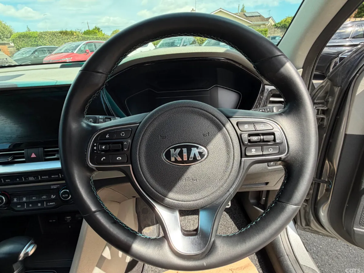 Kia Niro SUV, Petrol Plug-in Hybrid, 2021, Grey