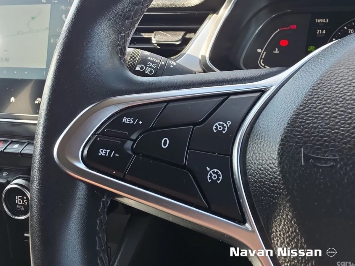 Renault Captur Hatchback, Petrol, 2022, Blue