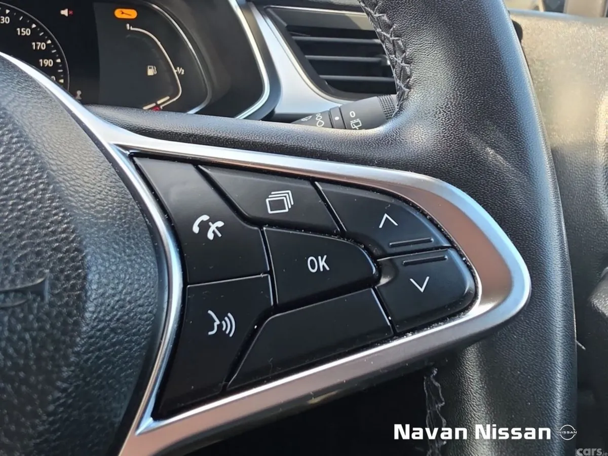 Renault Captur Hatchback, Petrol, 2022, Blue