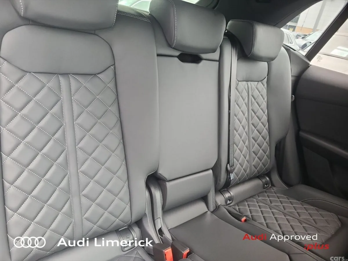 Audi Q8 SUV, Petrol Plug-in Hybrid, 2026, Blue