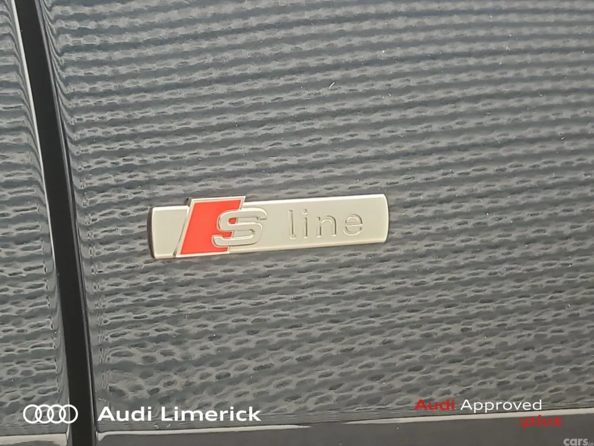 Audi Q8 SUV, Petrol Plug-in Hybrid, 2026, Blue