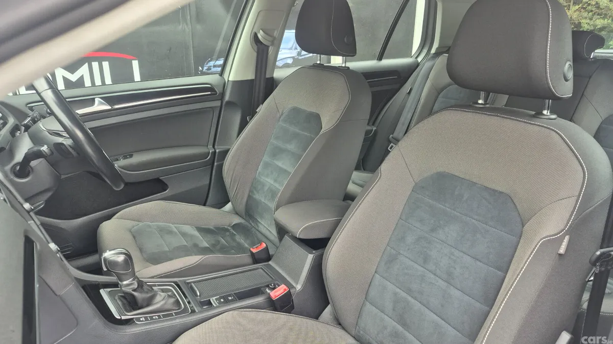 Volkswagen Golf Hatchback, Petrol, 2013, Silver
