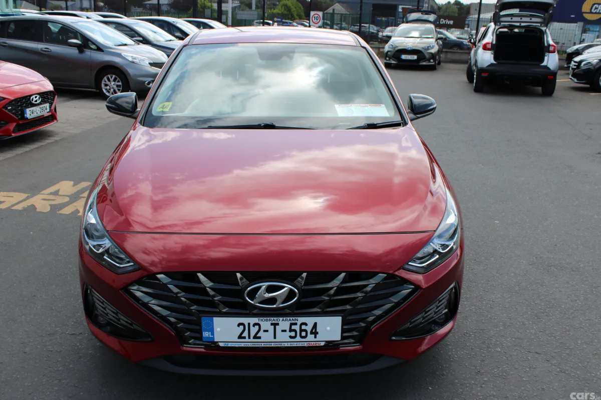 Hyundai i30 Hatchback, Diesel, 2021, Red