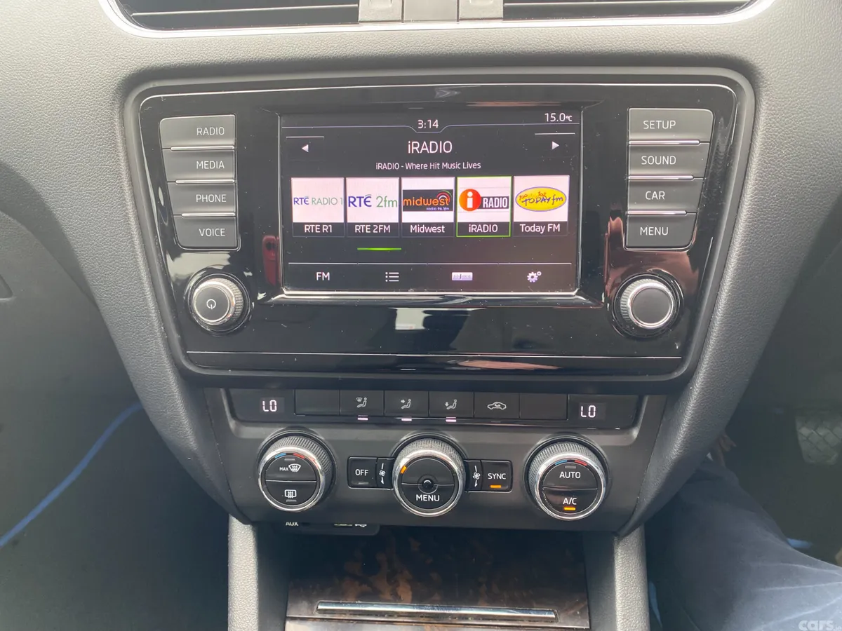 Skoda Octavia Saloon, Diesel, 2017, Blue