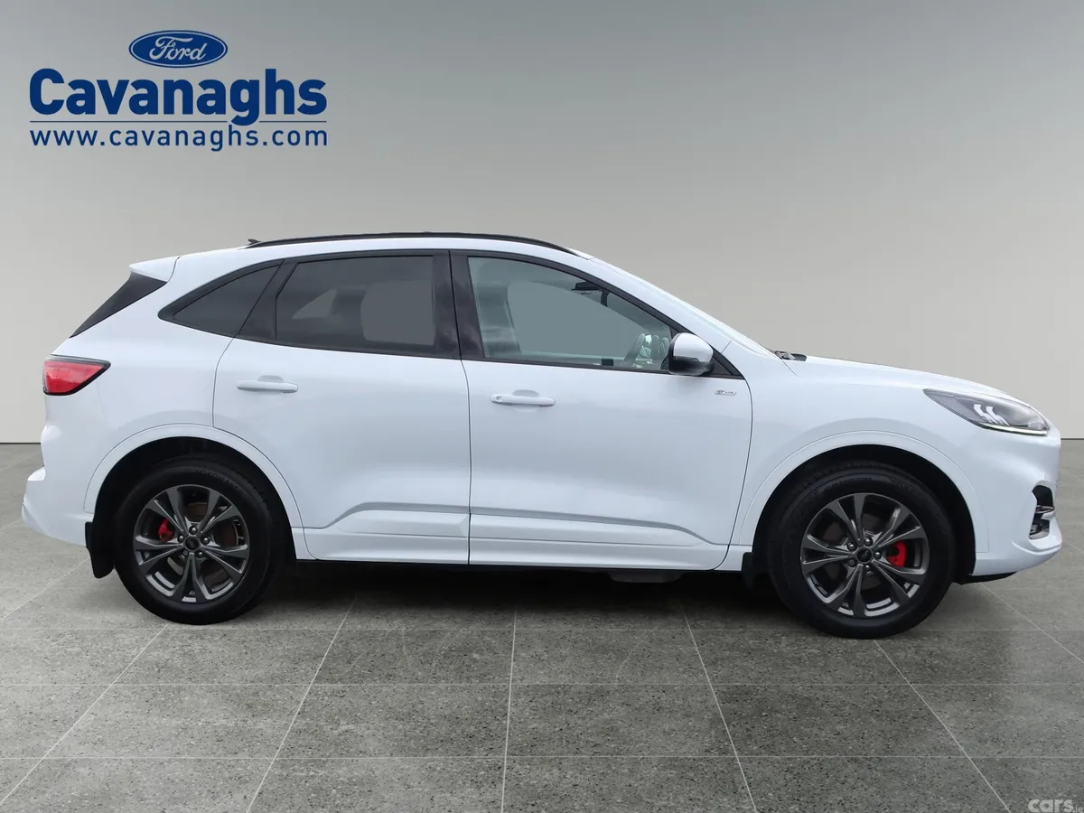 Ford Kuga SUV, Petrol Plug-in Hybrid, 2023, White