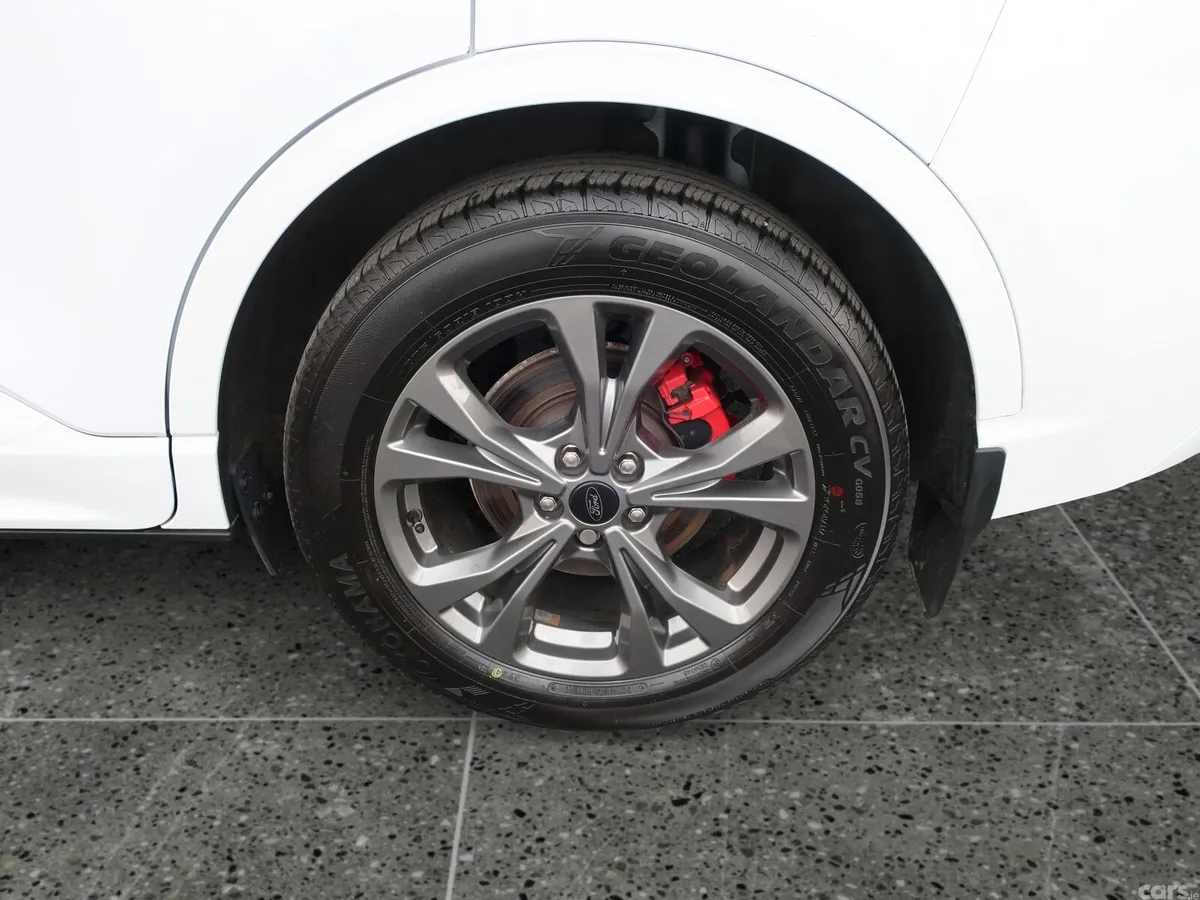 Ford Kuga SUV, Petrol Plug-in Hybrid, 2023, White