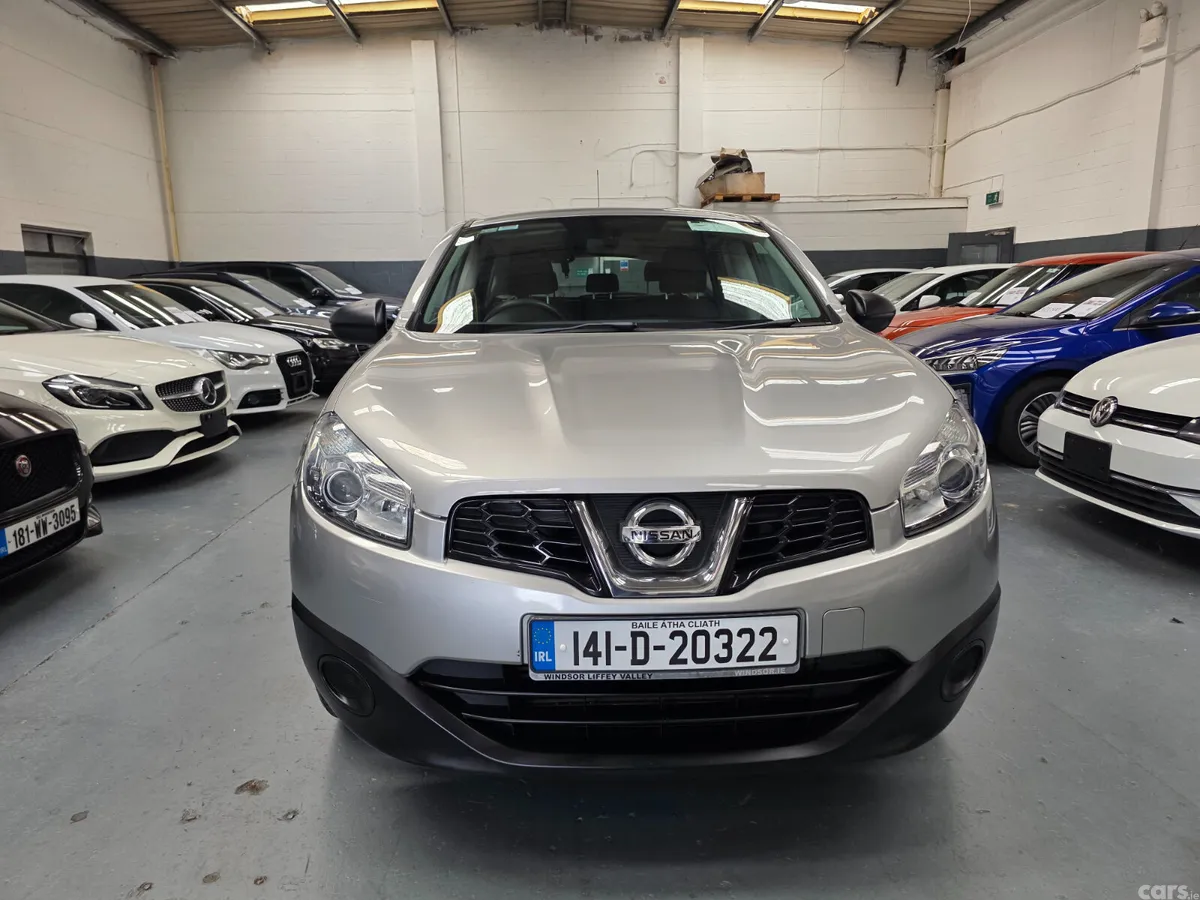 Nissan Qashqai Hatchback, Diesel, 2014, Silver