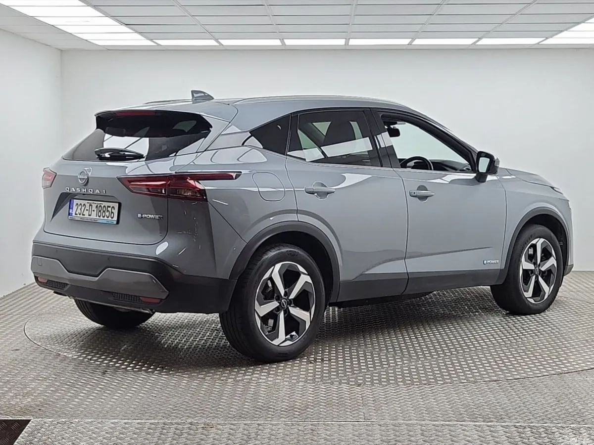 Nissan Qashqai MPV, Petrol Hybrid, 2023, Grey