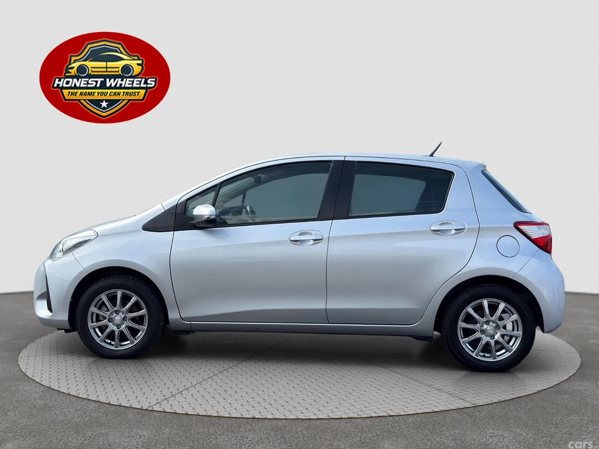 Toyota Vitz Hatchback, Petrol, 2017, Silver
