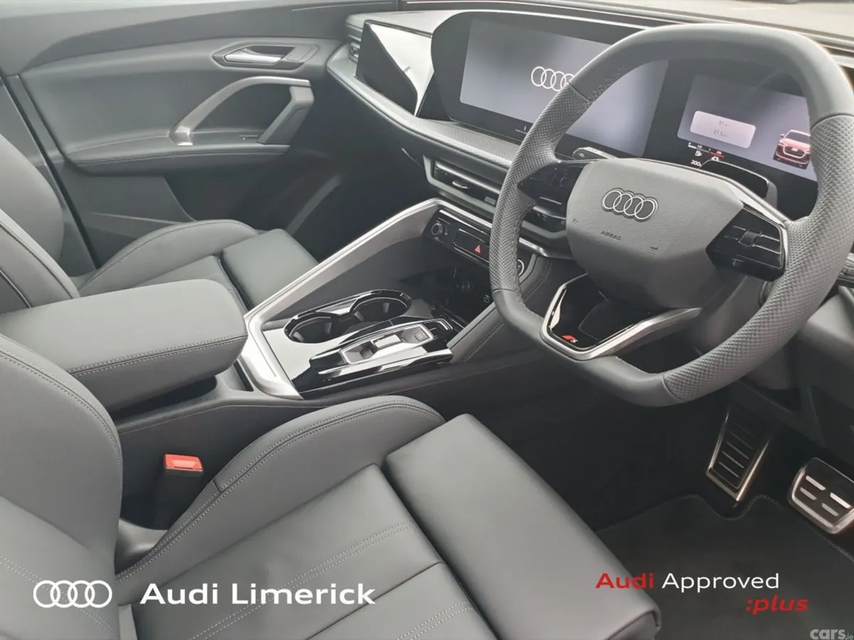 Audi Q5 SUV, Petrol Plug-in Hybrid, 2026, Red