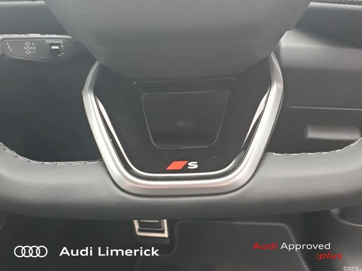 Audi Q5 SUV, Petrol Plug-in Hybrid, 2026, Red