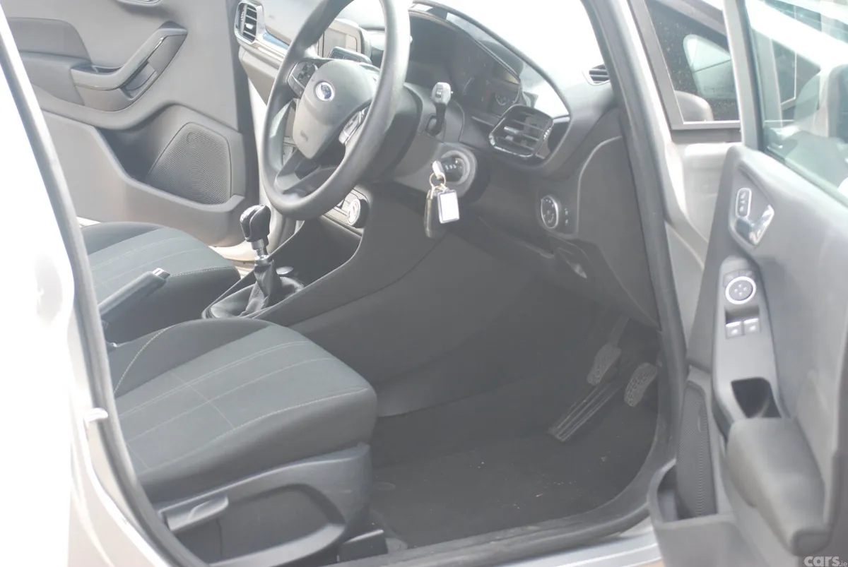 Ford Fiesta Hatchback, Diesel, 2019, Grey