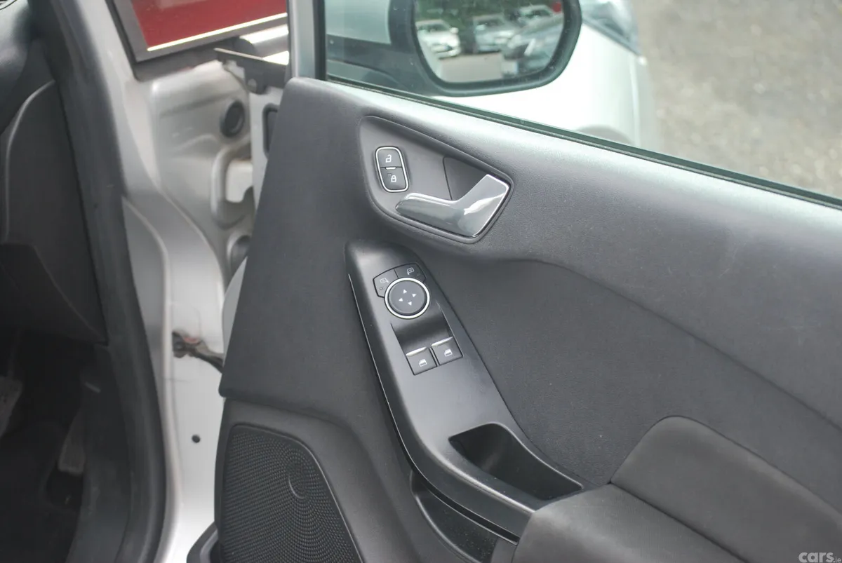 Ford Fiesta Hatchback, Diesel, 2019, Grey