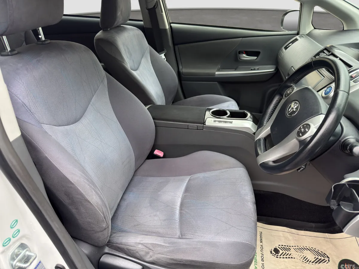 Toyota Prius MPV, Petrol Hybrid, 2013, White