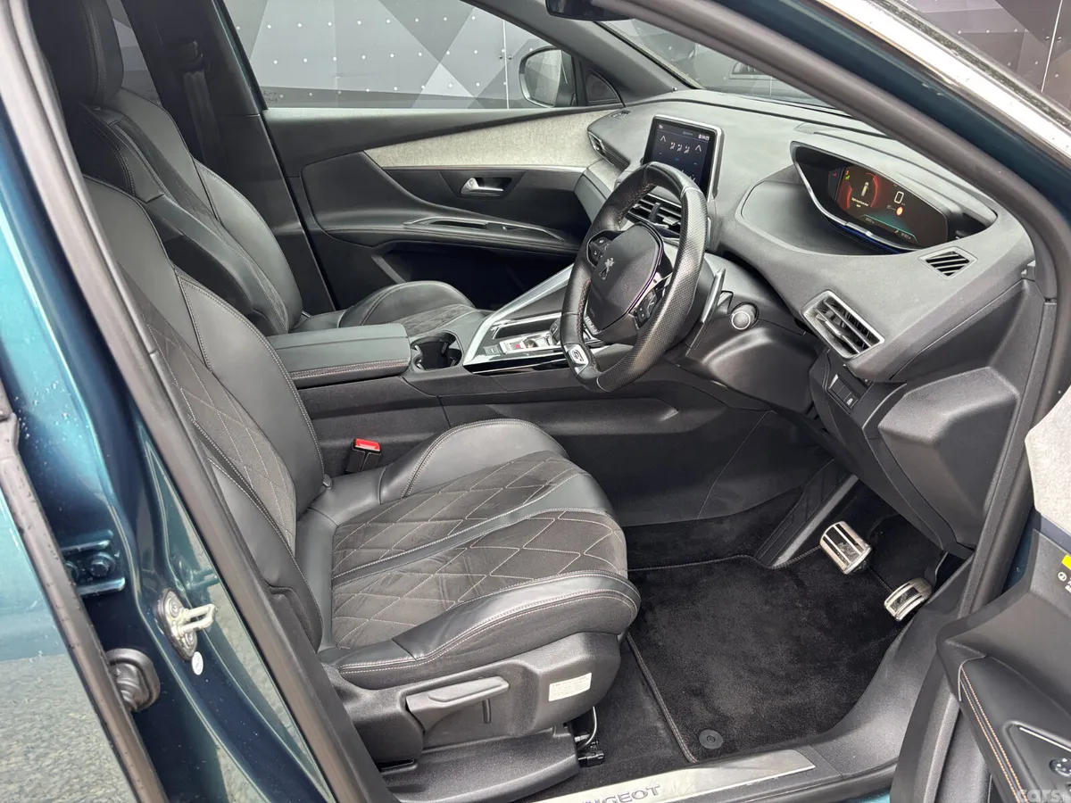 Peugeot 5008 SUV, Diesel, 2018, Green