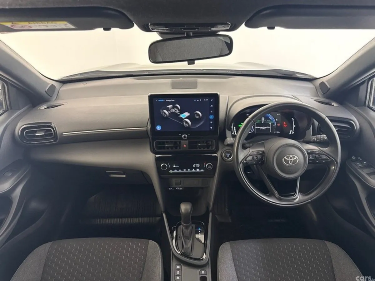 Toyota Yaris Cross SUV, Petrol Hybrid, 2025, Grey
