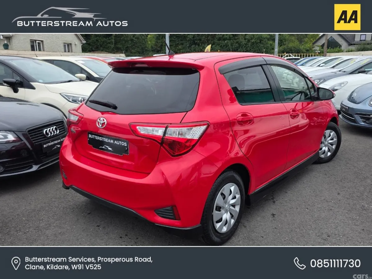 Toyota Yaris Hatchback, Petrol, 2017, Red