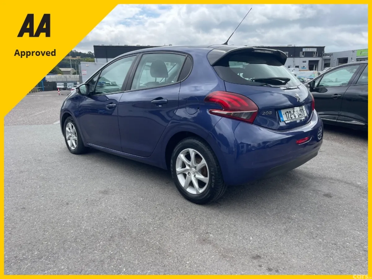 Peugeot 208 Hatchback, Diesel, 2017, Blue