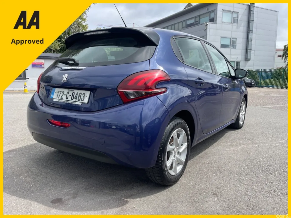 Peugeot 208 Hatchback, Diesel, 2017, Blue