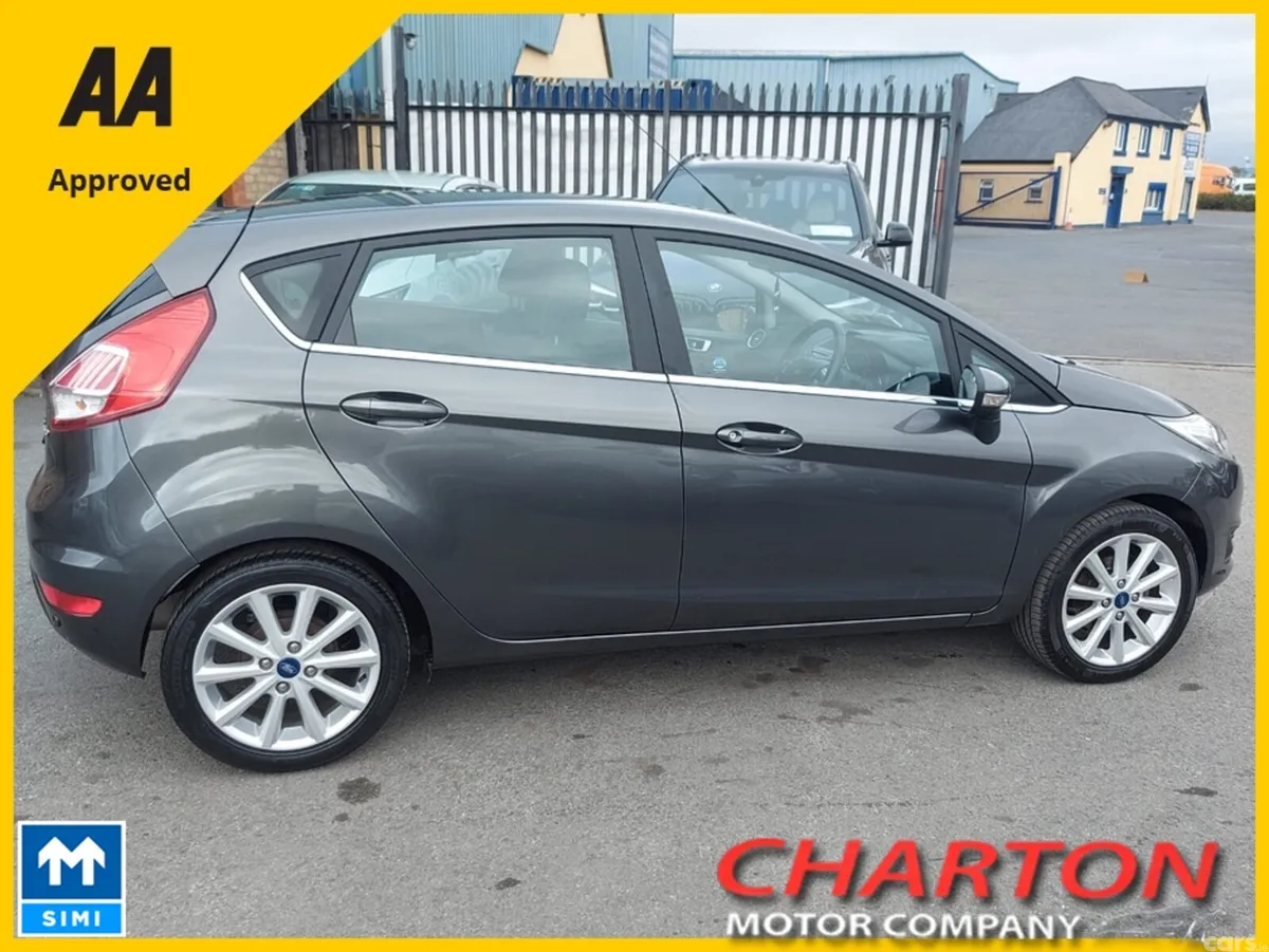Ford Fiesta Hatchback, Petrol, 2017, Grey