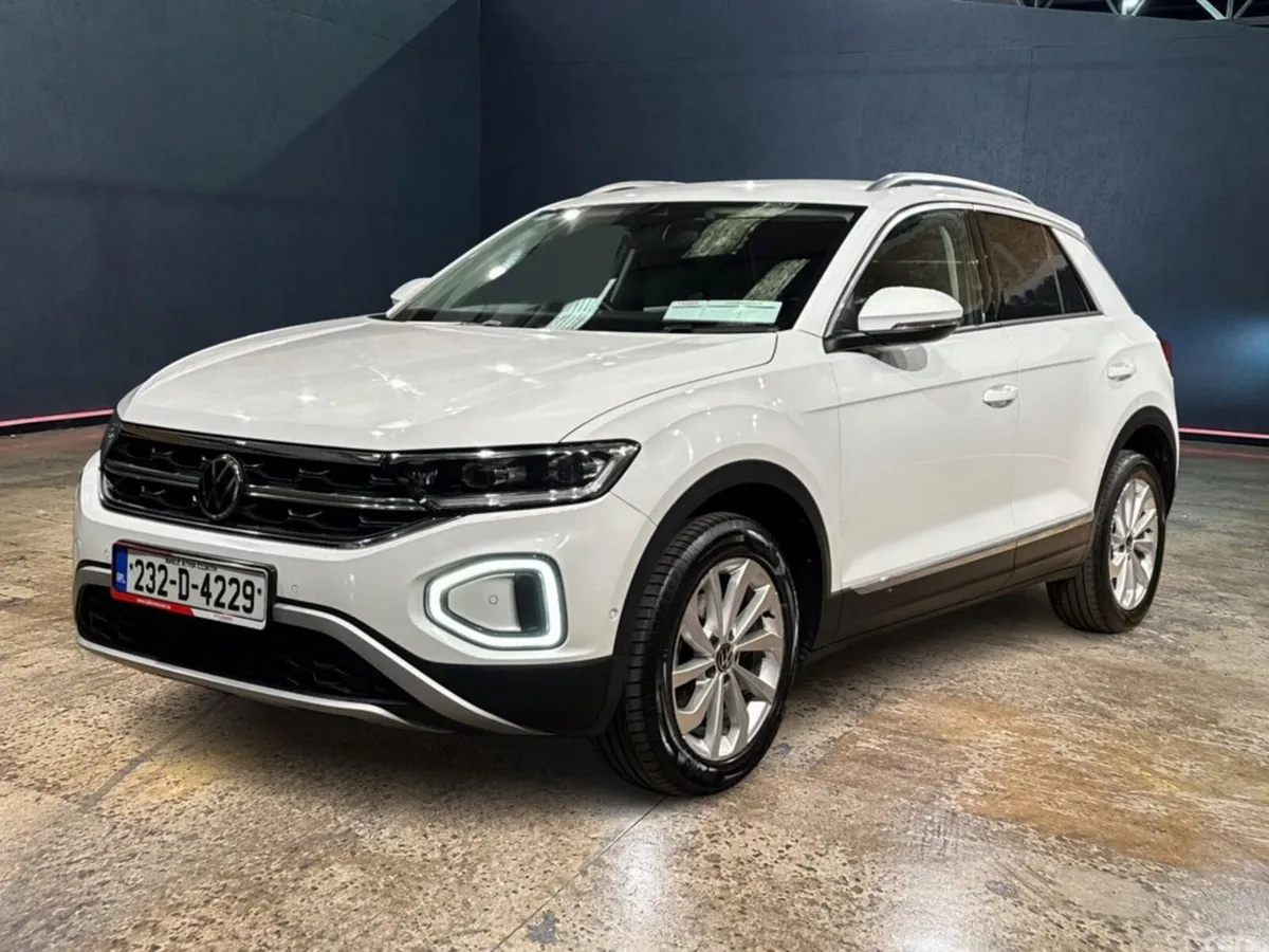 Volkswagen T-Roc SUV, Petrol, 2023, White
