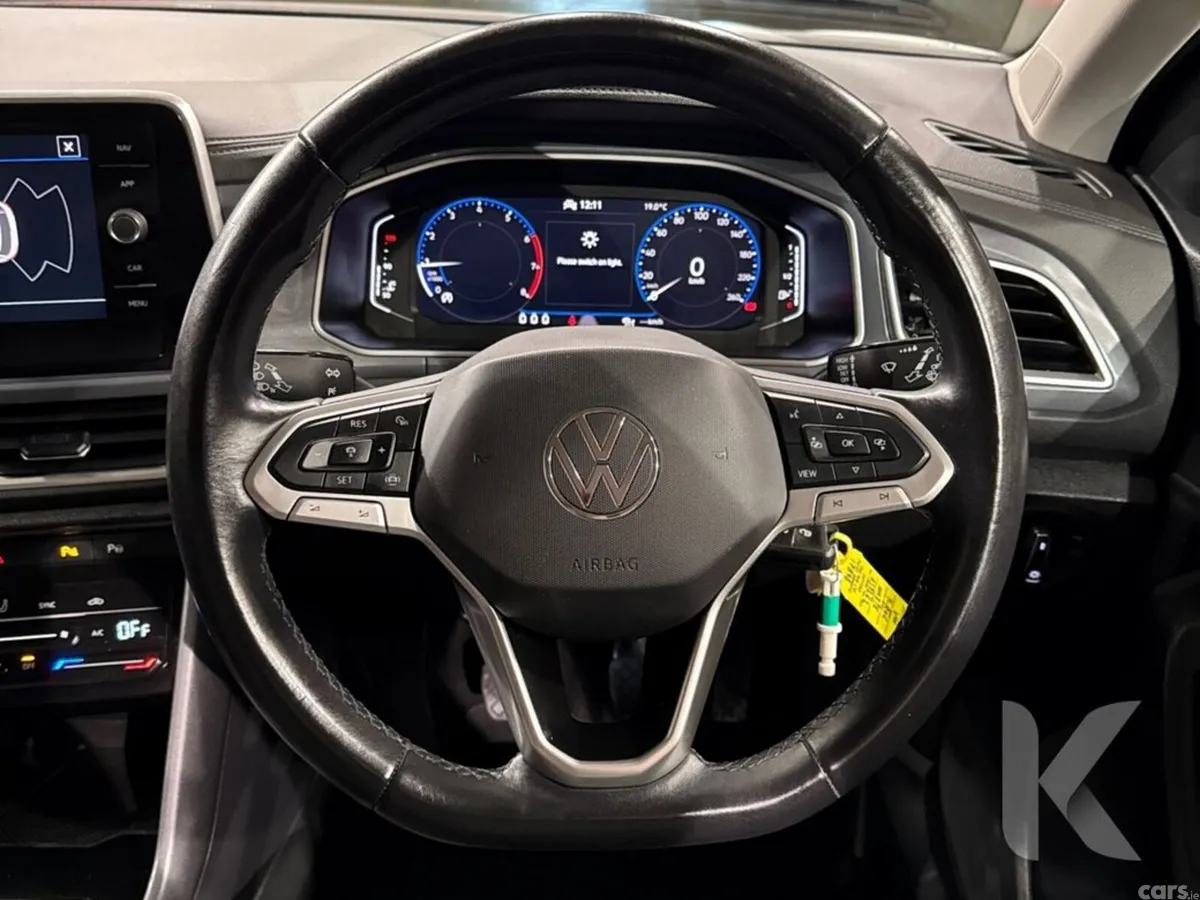 Volkswagen T-Roc SUV, Petrol, 2023, White
