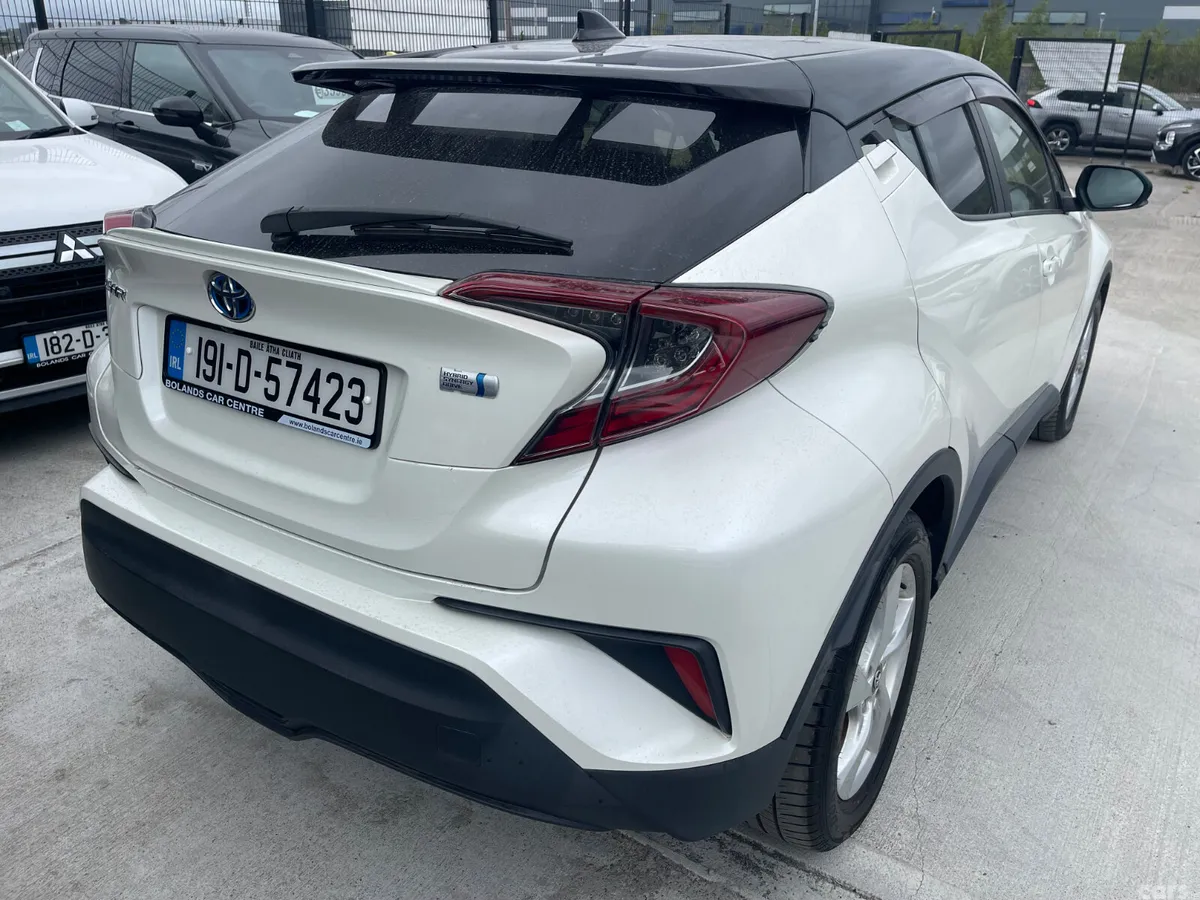 Toyota C-HR Hatchback, Petrol Hybrid, 2019, White
