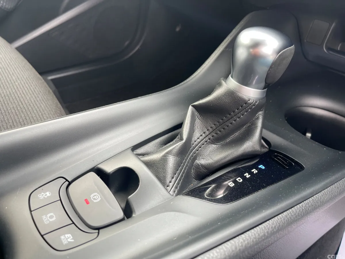Toyota C-HR Hatchback, Petrol Hybrid, 2019, White