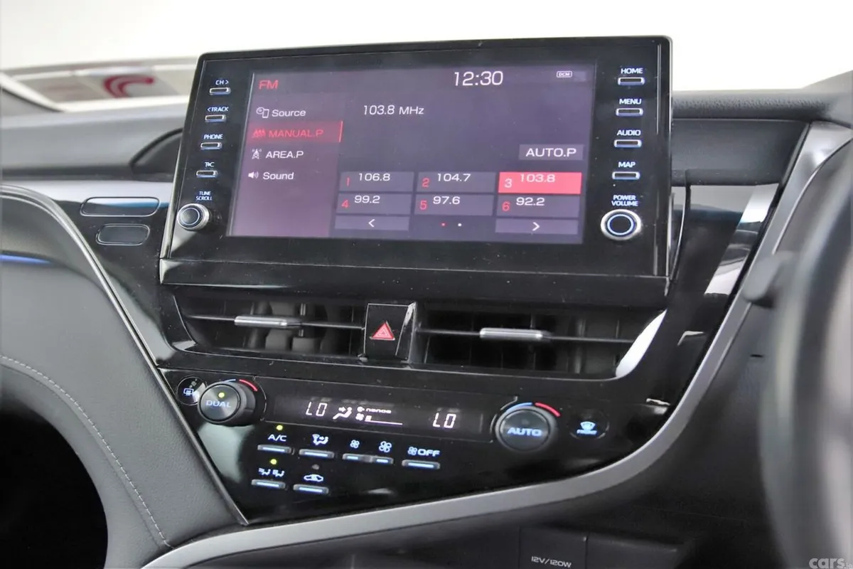 Toyota Camry Saloon, Petrol Hybrid, 2021, Red