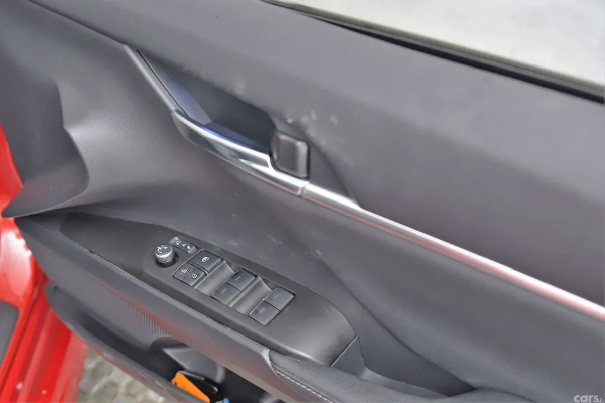 Toyota Camry Saloon, Petrol Hybrid, 2021, Red