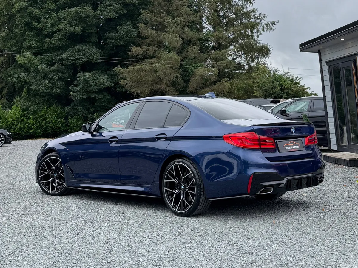 BMW 5-Series Saloon, Diesel, 2019, Blue