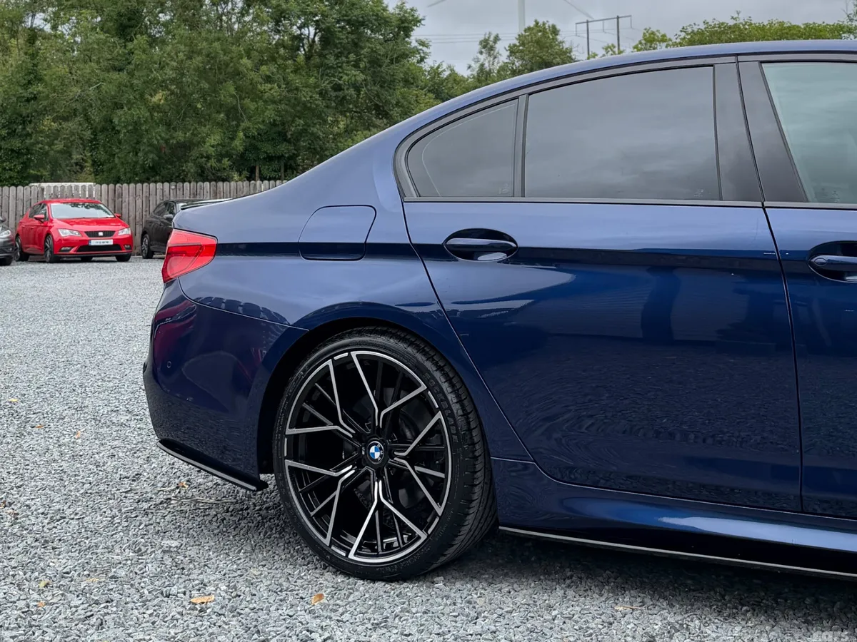 BMW 5-Series Saloon, Diesel, 2019, Blue