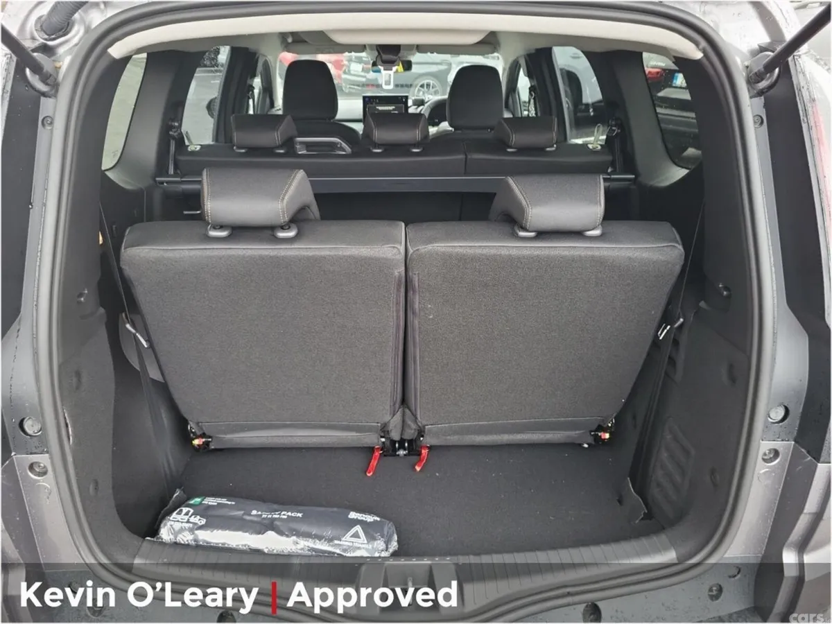Dacia Jogger MPV, Petrol Hybrid, 2026, Grey