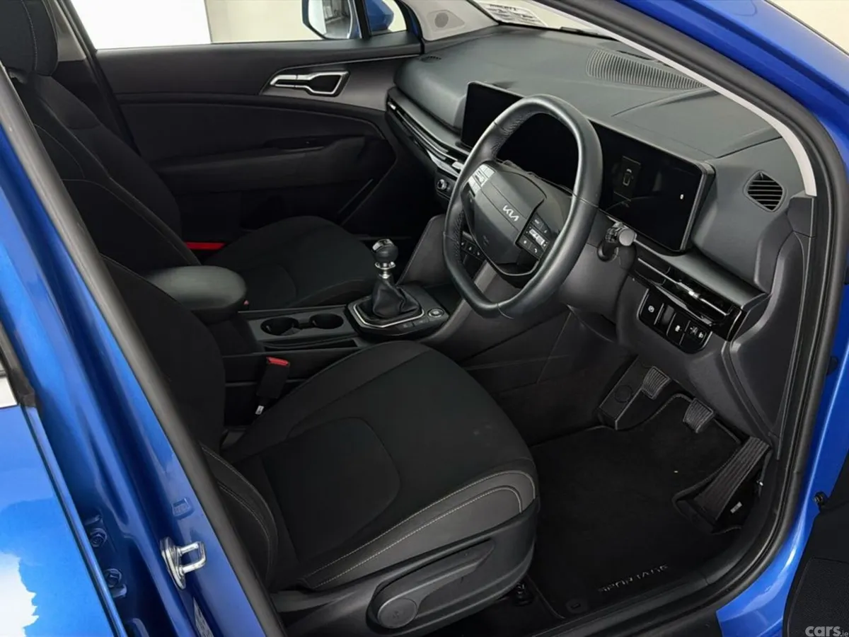 Kia Sportage SUV, Diesel Hybrid, 2025, Blue