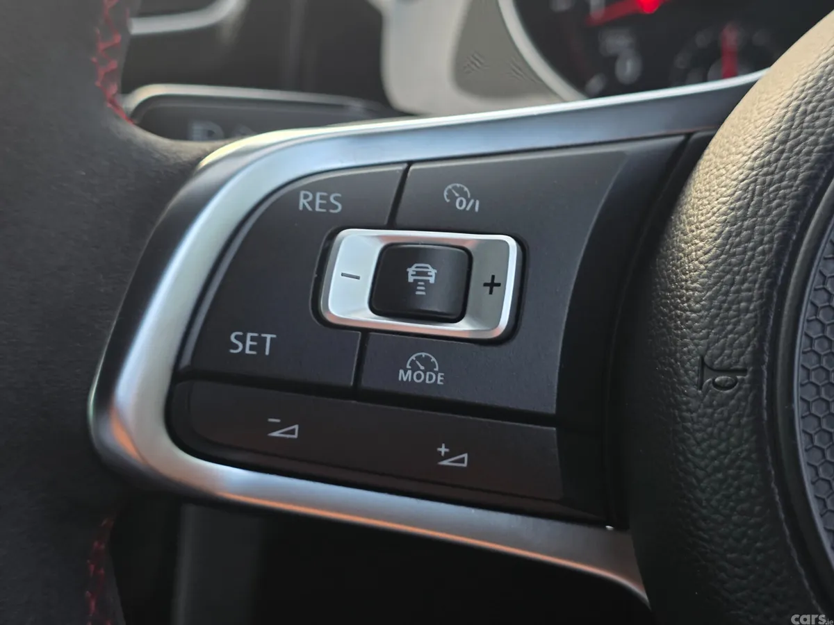 Volkswagen Golf Hatchback, Petrol, 2017, White