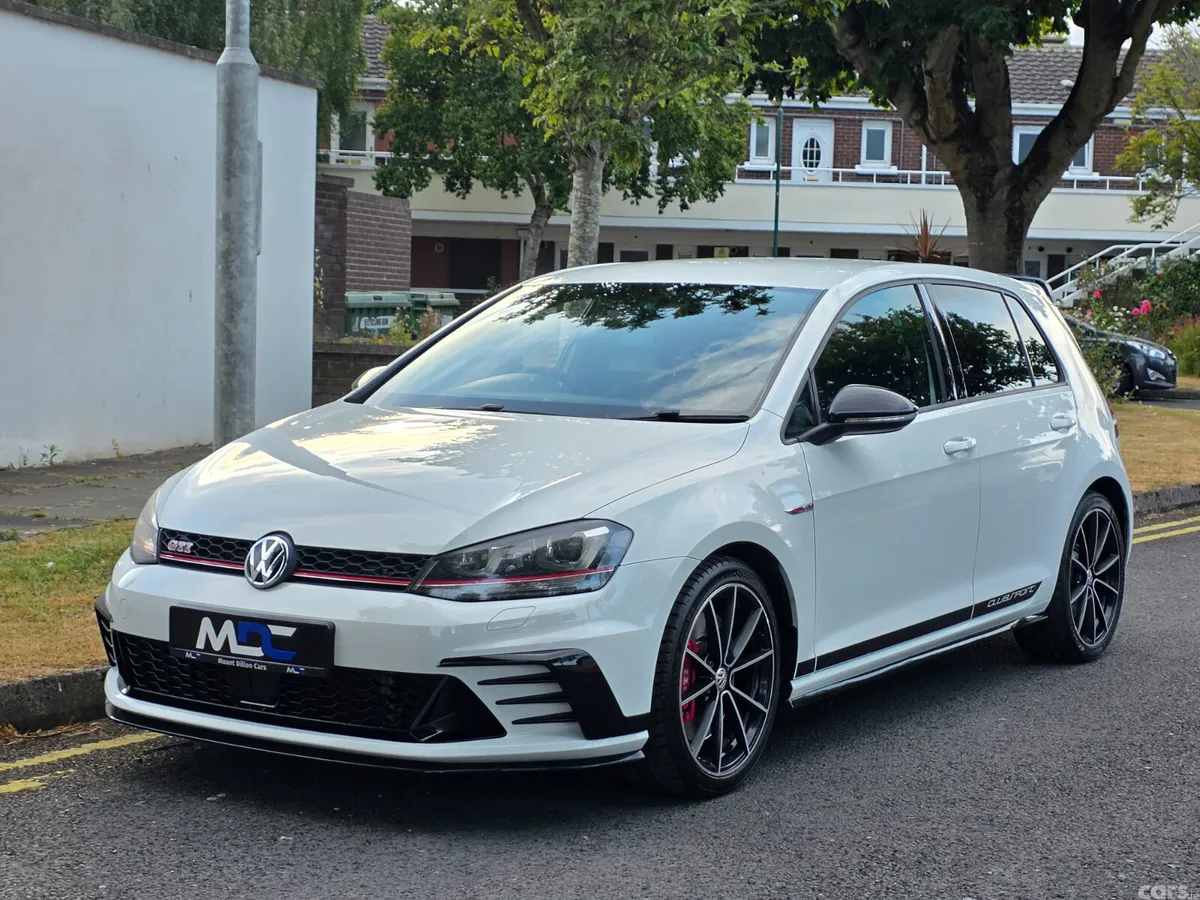 Volkswagen Golf Hatchback, Petrol, 2017, White
