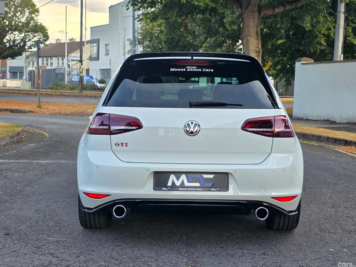 Volkswagen Golf Hatchback, Petrol, 2017, White
